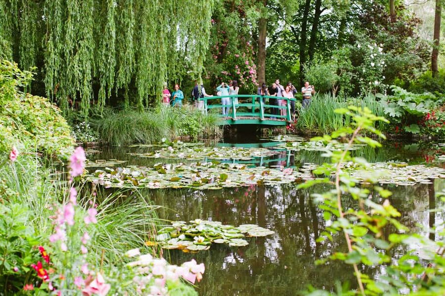 From Paris: Monet Garden & Giverny Bike Tour and Picnic Stop - Quick hits