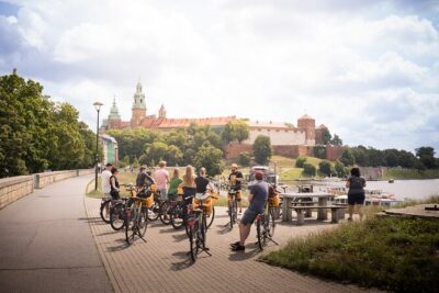Full Bike Tour - the Old Town, Jewish Qtr & the Ghetto NEW BIKES - Old Town by Bike: Stare Miasto, Cloth Hall, and the Trumpeter Legend