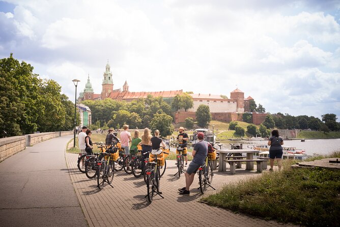 Full Bike Tour - the Old Town, Jewish Qtr & the Ghetto NEW BIKES - Old Town by Bike: Stare Miasto, Cloth Hall, and the Trumpeter Legend