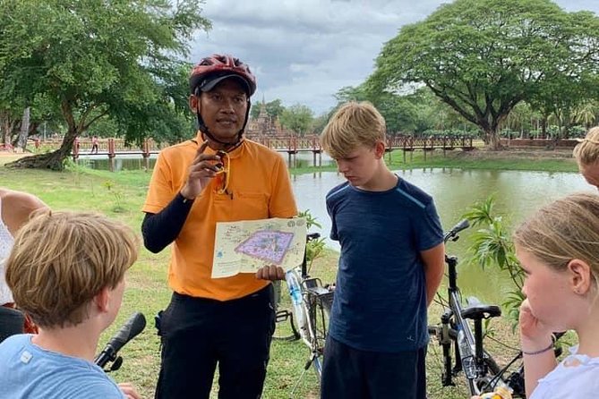 Full Day Cycling tour to Sukhothai Historical Park - Temple circuit highlights: Wat Chang Lom, Wat Si Chum, and the big names