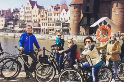 Gdansk Highlights Bicycle Tour - Meeting Point Near Chlebnicka: Start Smart and Stay Grounded