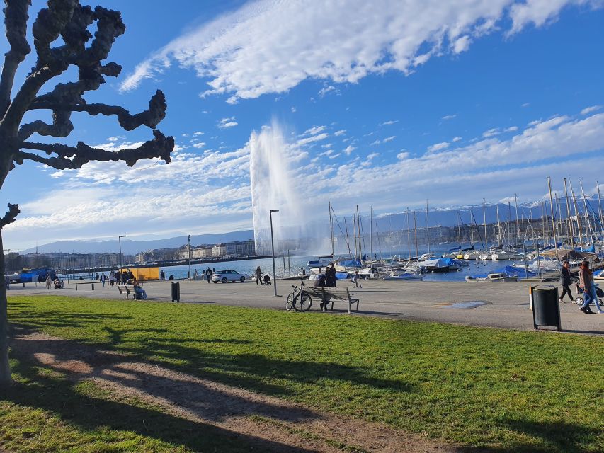 Geneva: United Nations, Old Town and Lake E-Bike Tour - Old Town moments: Reformation Wall, Bourg-de-Four, and St Peter’s