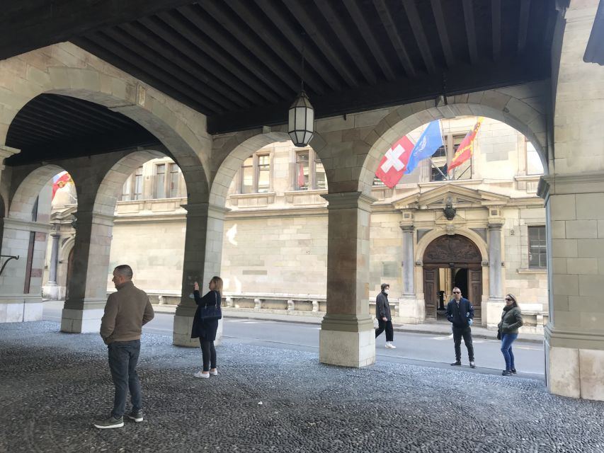 Geneva: United Nations, Old Town and Lake E-Bike Tour - Price and value: what $124 buys you