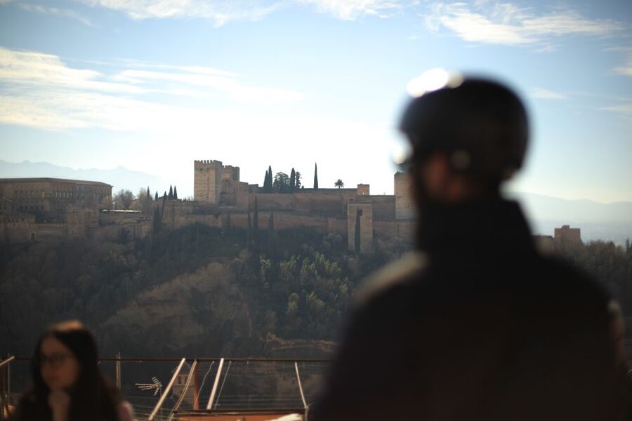Granada: Albaicin and Sacromonte E-Bike Tour - E-Biking Between Albaicín and Sacromonte: The Smart Shortcut