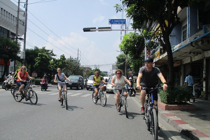 Green Bangkok Bicycle Tour - Safety and Skill Level: What to Expect if You’re a Beginner
