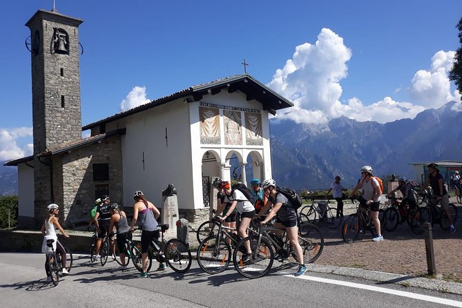 Group Bike Tour: Onno & Ghisallino (E-bikes and Road bikes) - The guided ride: why you don’t need a map