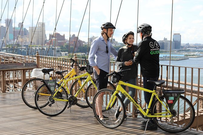 Guided Bike Tour of Lower Manhattan and Brooklyn Bridge - The Brooklyn Bridge Bike Lane: History, Photos, and Real Confidence