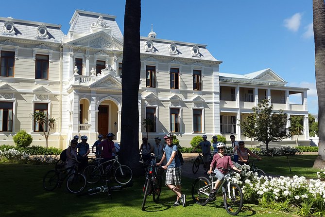 Guided Bike Tour of Stellenbosch - Oom Samie Se Winkel: a quick step into a 1905-style past