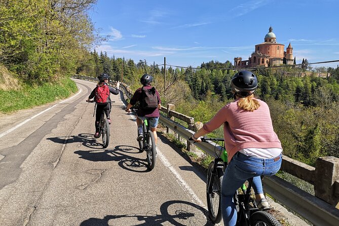 Guided E-bike Tour in Bologna with aperitif - E-Bike Up to San Luca’s UNESCO Portico: the main event