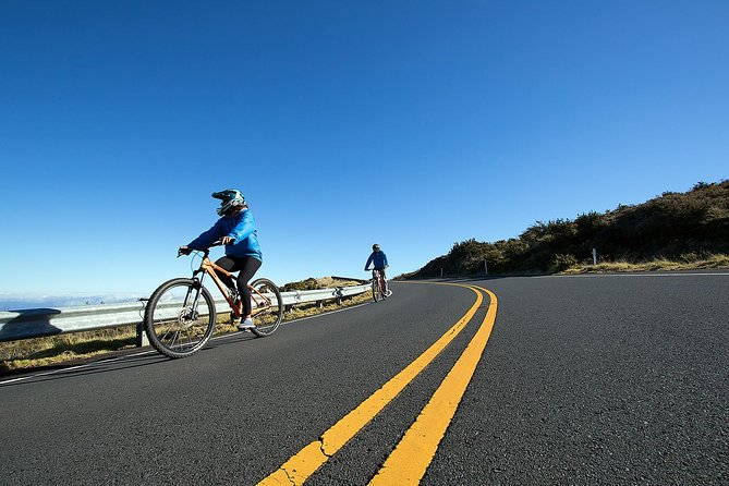 Haleakala Morning Best Guided Bike Tour with Bike Maui - Makawao lunch: what’s included and what you must plan