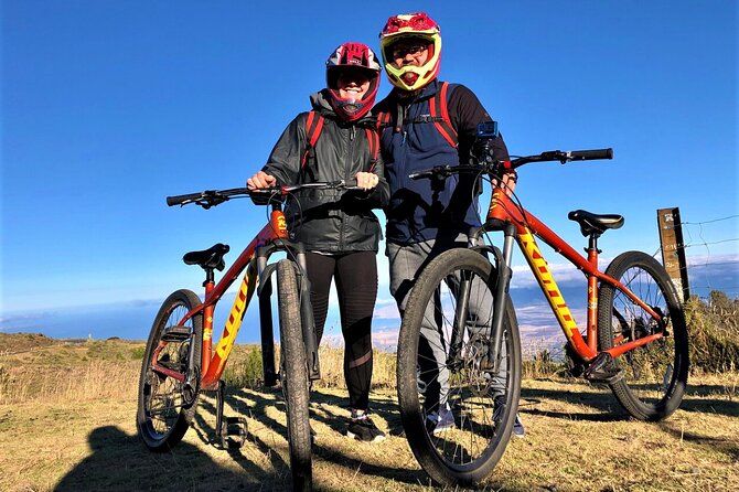 Haleakala Sunrise Best Guided Bike Tour with Bike Maui - What you’re wearing and packing: cold-top rules that keep the day fun