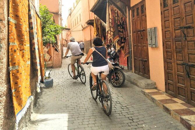 Half-Day Highlights of Marrakesh Bike Tour - Stop 3: Saadian Tombs and the Meaning of Royal Space