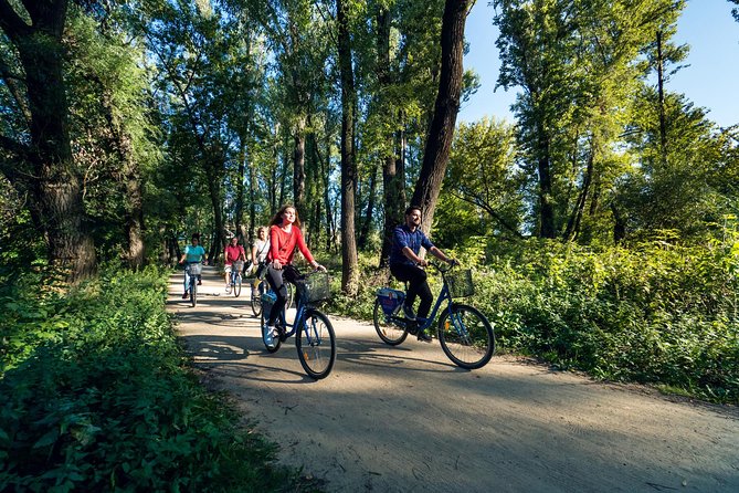 Half-Day Warsaw City Sightseeing Bike Tour for Small Group - Stop-by-stop: what you’ll see and why each part matters