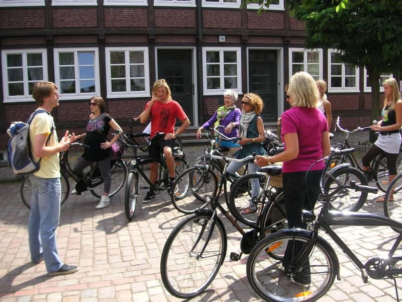 Hamburg 3-Hour Bike Tour - Heiligengeistfeld to the Alster Lakes: the waterways you’ll remember