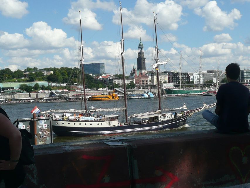 Hamburg: Bike Tour of the Speicherstadt & Old Harbor - Key takeaways