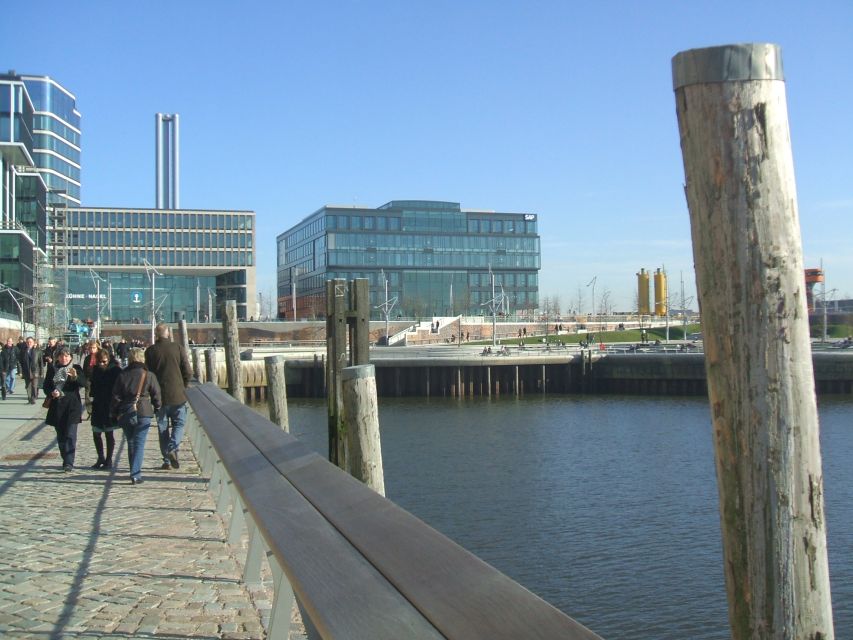 Hamburg: Bike Tour of the Speicherstadt & Old Harbor - Argentinienbrücke and Steinwerder: Toward the Old Elbe Tunnel