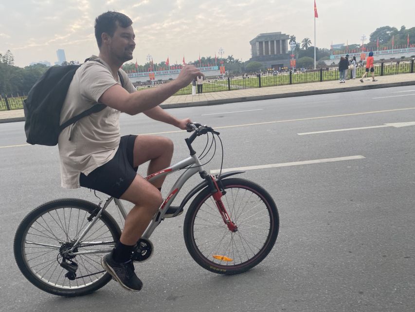 Hanoi: Bike Tour Through Hidden Gems and Banana Island - Hồ Hữu Tiệp photo stop: a quick detour with meaning