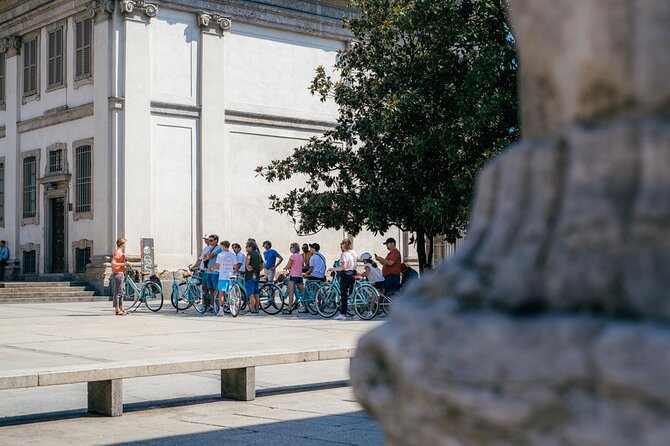 Highlights and hidden gems of Milan Bike Tour - Porta Ticinese to Teatro alla Scala: where the tour sets the tone