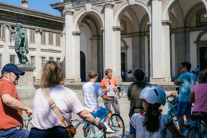 Highlights and hidden gems of Milan Bike Tour - Duomo area moments: what to notice while you’re cycling nearby