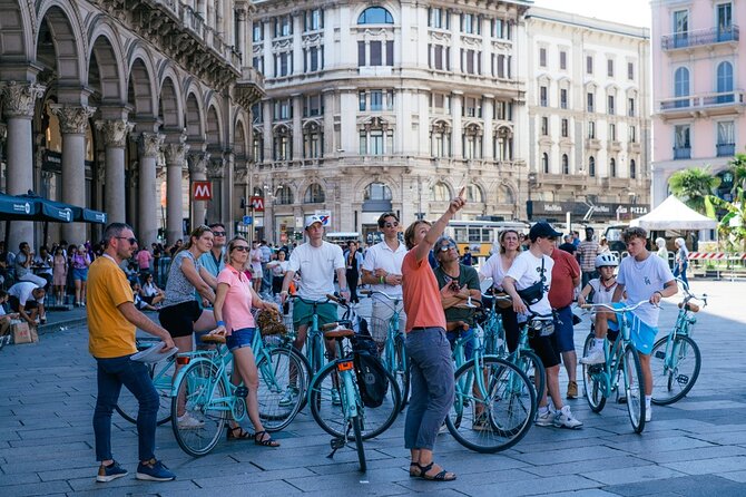 Highlights and hidden gems of Milan Bike Tour - Porta Nuova and modern Milan architecture: the skyline reset