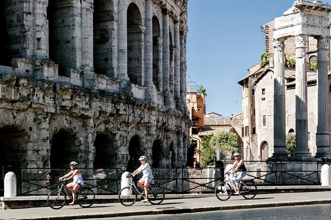 Highlights & Hidden Gems Tour with Top E-bike - Stop 1: Piazza del Colosseo and that first Colosseum view