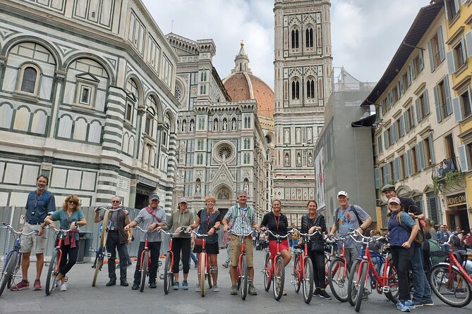 Highlights of Florence Bike Tour (E-bike Upgrade Available) - Crossing the Arno: Ponte Vecchio vibes and “5th Avenue” energy