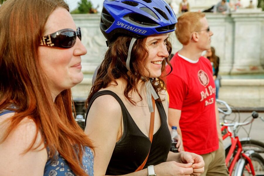 Highlights of Royal London Bike Tour (3 Hours) - When the route hits parks and bike lanes, London feels calmer