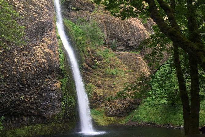 Hike and Bike Tour to Columbia River Gorge Waterfalls - Multnomah Falls viewpoint planning: Vista House, then back for the classic shot