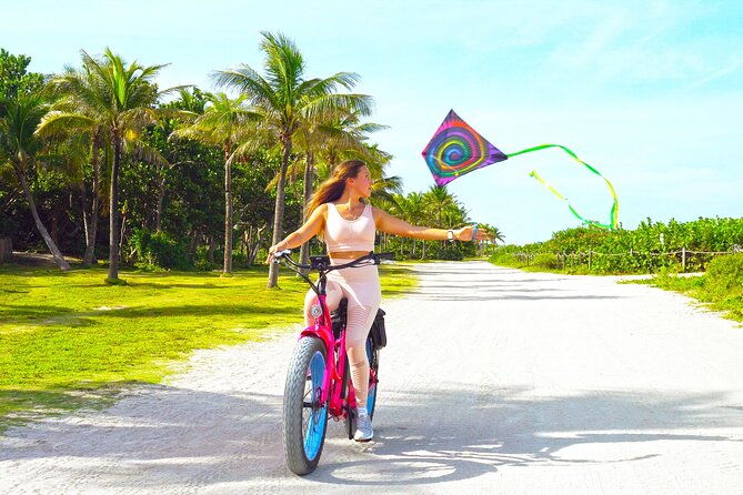 Historic City, Fort and Beach E-Bike Tour - The ride between stops: traffic handling, pacing, and scenic add-ons