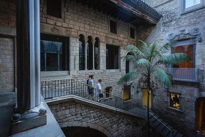 Historical and Modernist Bike Tour Barcelona - Key points at a glance