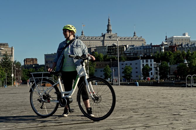 Historical Lower Town & Neighborhoods Bike Tour - Old Port views: a waterfront break with Chateau Frontenac in sight