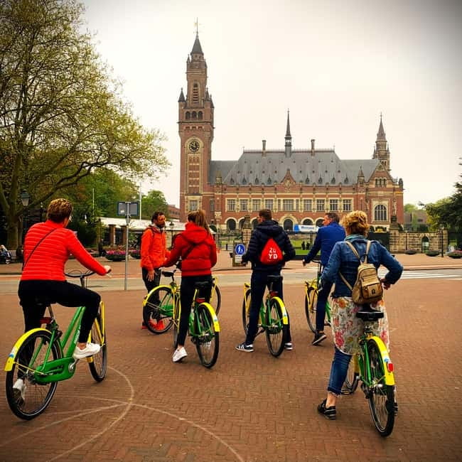 Interactive Safe 2,5hr Bike tour with Entertaining Guide - Comfort and fitness: how hard is it, really?