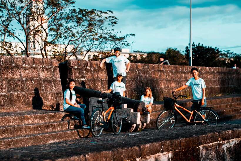 Intramuros, Manila: Historical Bamboo Bike Tour - Puerta del Parian, Cafe Break, and the Feeling of a Real District