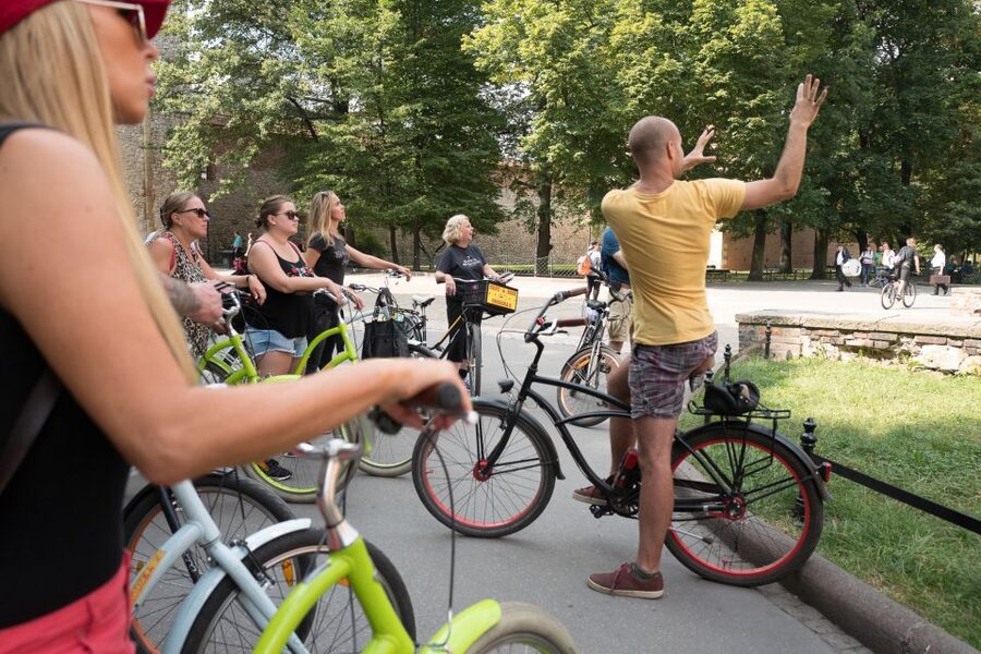 Krakow: 3-Hour Small Group Tour on E-Bike - WWII ghetto area stops: Ghetto Heroes Square and Schindler’s Factory