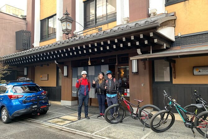Kyoto E-Bike Tour of Hidden Gems, Backstreets and Temples - Stop 5: Shimogamo Jinja and the Forest-Path Atmosphere
