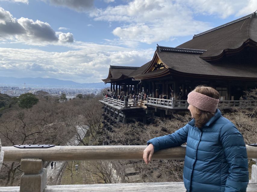 Kyoto: Full-Day City Highlights Bike Tour with Light Lunch - Gion Geisha District: old Kyoto scenes at human speed