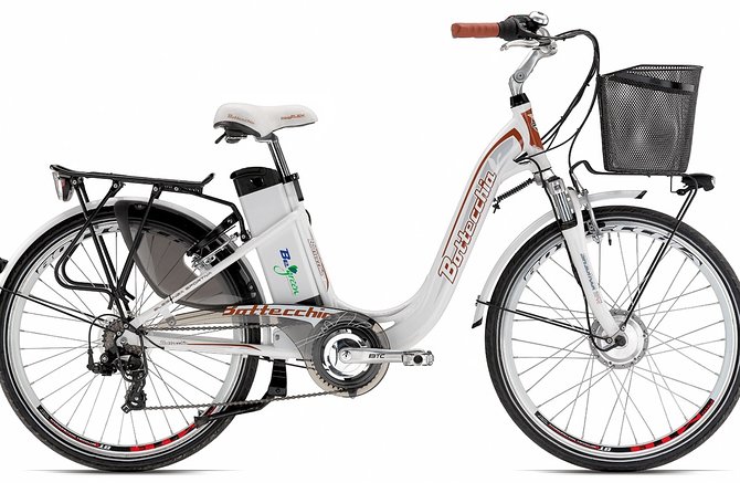 Lake Como: eBike City Tour Guided by an iPad and a Tour Leader - The Morning Route: Cathedral Views, Squares, and Volt-Related Stops