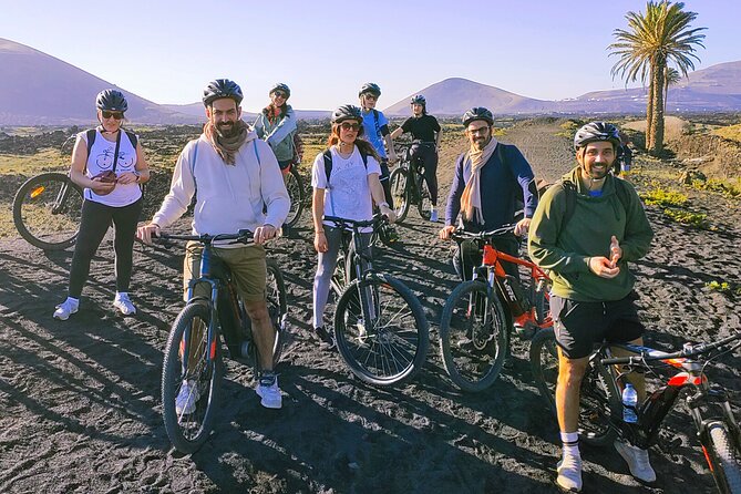 Lanzarote E-Bike Tour: Volcano Craters & Scenic Vineyards - Key moments that make this tour worth your time
