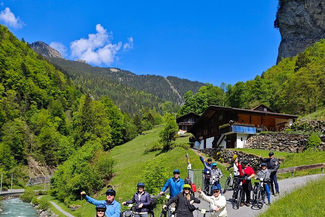 Lauterbrunnen Valley Waterfalls E-bike Tour with Swiss Picnic - Lake Brienz Ice Cream: The Sweet Landing Back in the Real World