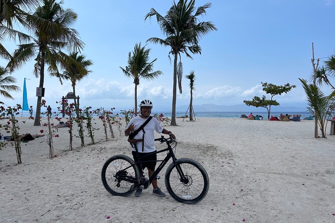 Lembongan Electric Bike tour - Gala-Gala Underground House: a short look under the ground