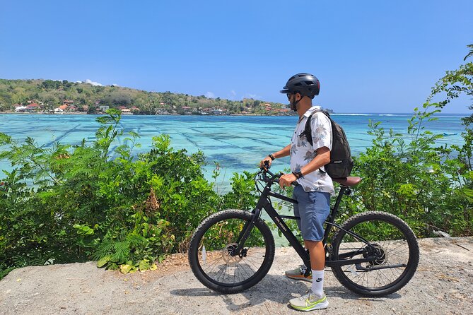 Lembongan Electric Bike tour - Mangrove Point: traditional boat time in the quiet East