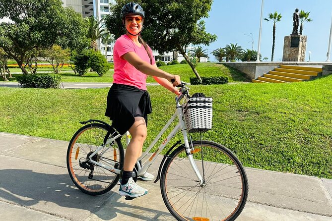 Lima Bike Tour in Miraflores & Barranco - Shared small group - Meeting at Av. José Larco and What You Actually Get
