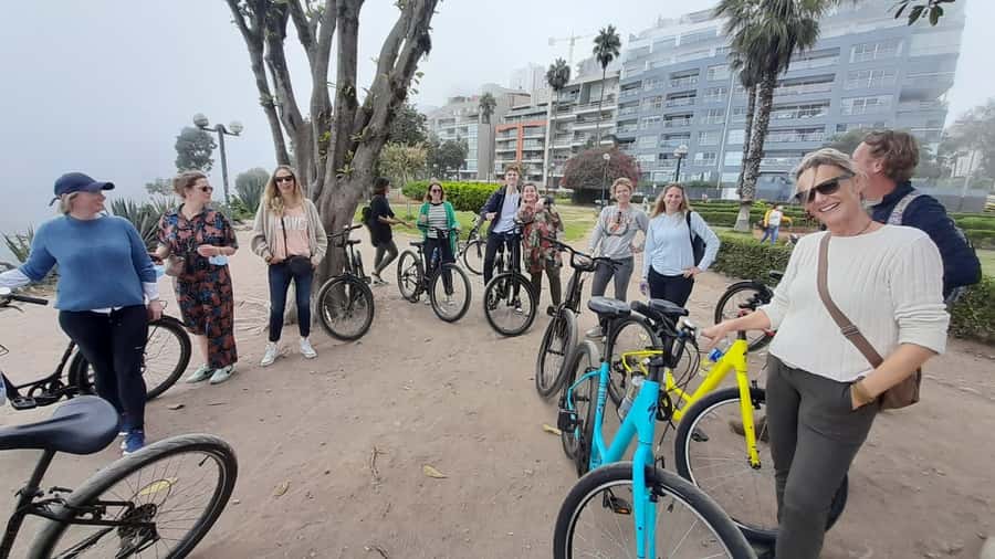 Lima Bike Tour: La Costa Verde & Jesus Statue in Chorrillos - Who should book this Lima Bike Tour (and who should skip it)