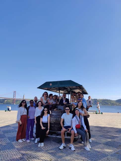 Lisbon: 1-Hour Beer Bike Tour with Draft Beer & Sangria Ride - Guides and vibe: who you might meet and why it matters