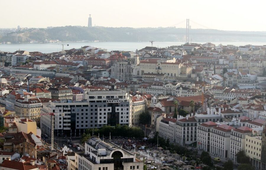 Lisbon: 3-Hour Tour by E-Bike - Pace, hills, and cobblestones: what to expect when the city gets real