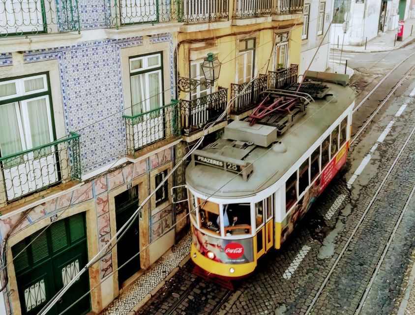 Lisbon: 7 Hills Panoramic Guided Tour by E-Bike - Where You Meet (and What to Do Before You Roll)