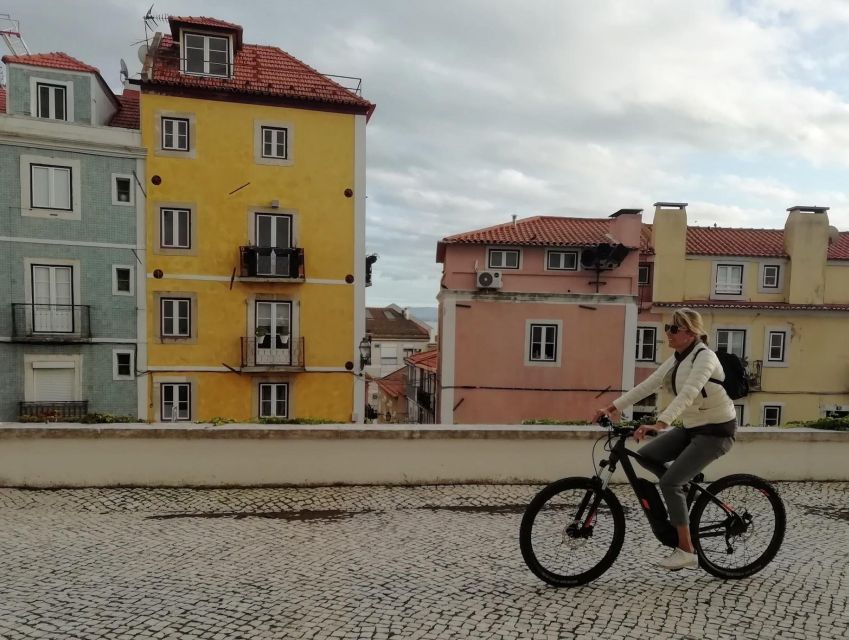 Lisbon: 7 Hills Panoramic Guided Tour by E-Bike - Senhora do Monte and Graça: Two Hilltop Perspectives That Change the Story
