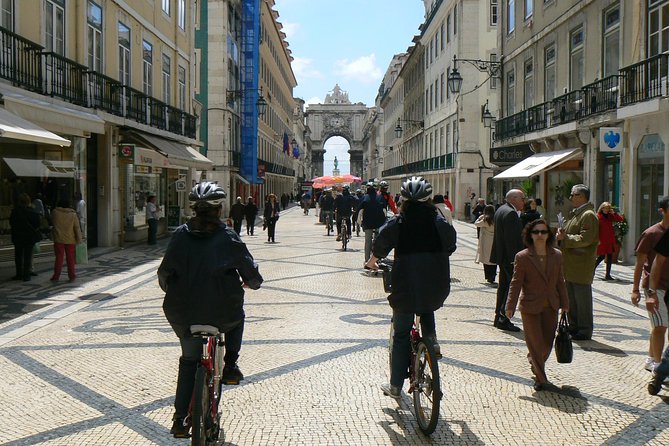 Lisbon Bike Tour: Downhill Downtown Lisbon to Belém - First views and big-city streets: Marquess of Pombal to Avenida da Liberdade