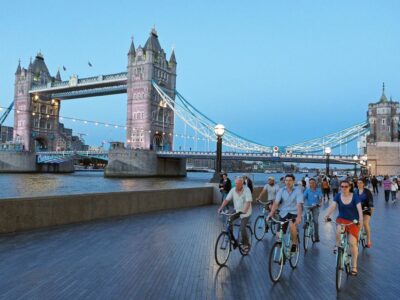 London: 3-Hour Sunset Bike Tour - Getting started near the Thames: bikes, helmets, and a quick safety setup