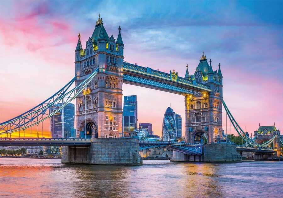 London: 3-Hour Sunset Bike Tour - Soho if there’s time, then back across Waterloo Bridge
